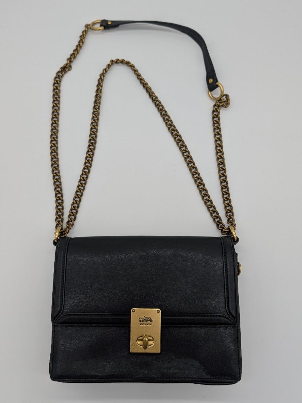 Coach Hutton Shoulder Bag